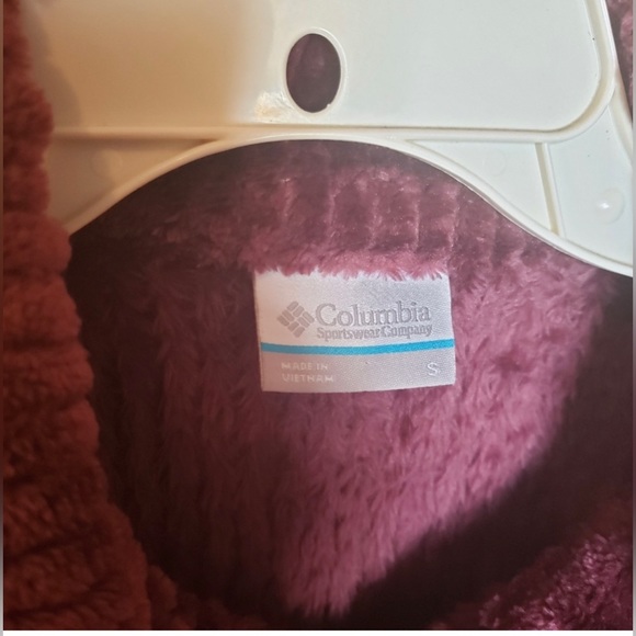 Columbia Fireside Burgundy Sherpa Fleece  (S) - Picture 12 of 12